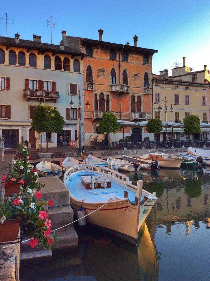 Hotel Piroscafo Desenzano del Garda Ngoại thất bức ảnh