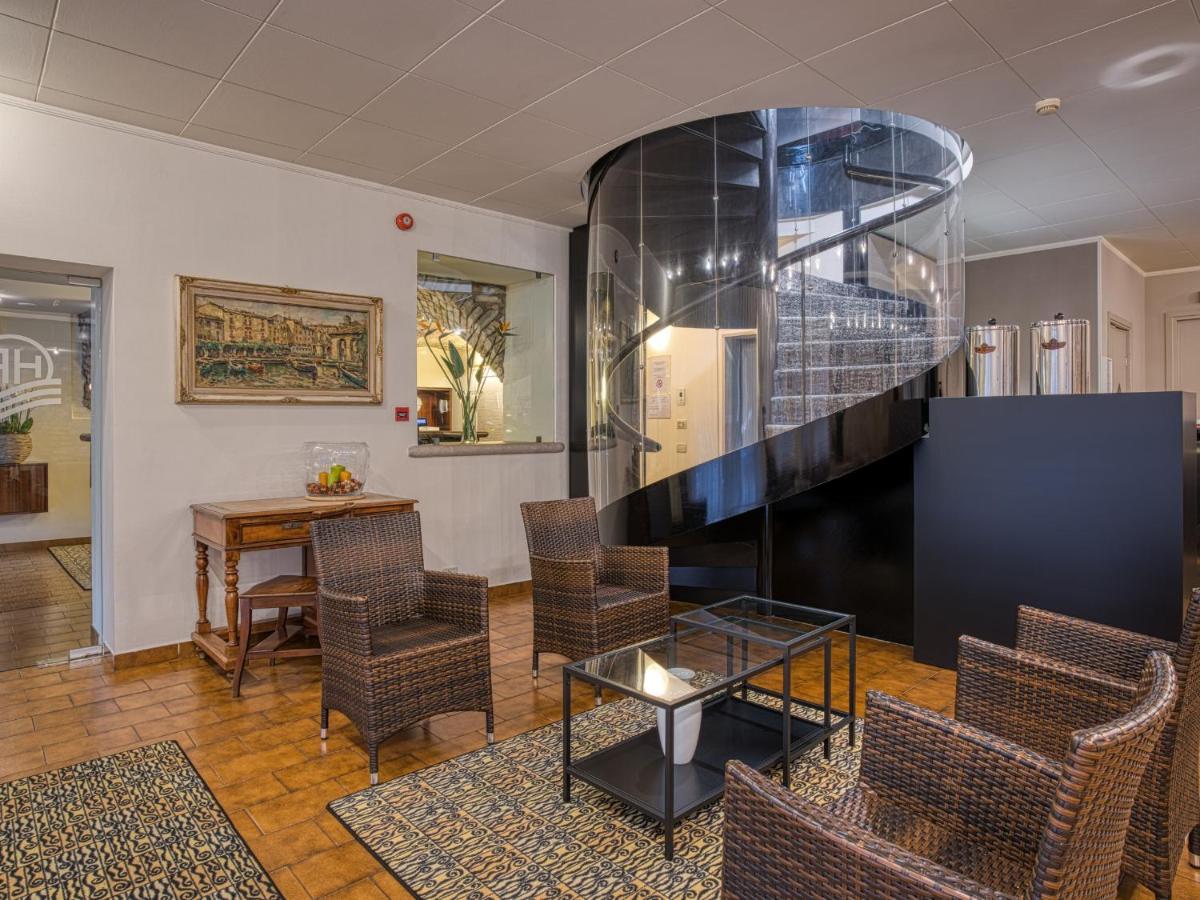 Hotel Piroscafo Desenzano del Garda Ngoại thất bức ảnh