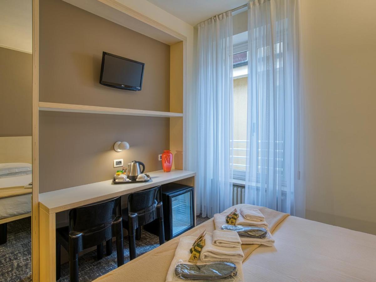 Hotel Piroscafo Desenzano del Garda Ngoại thất bức ảnh