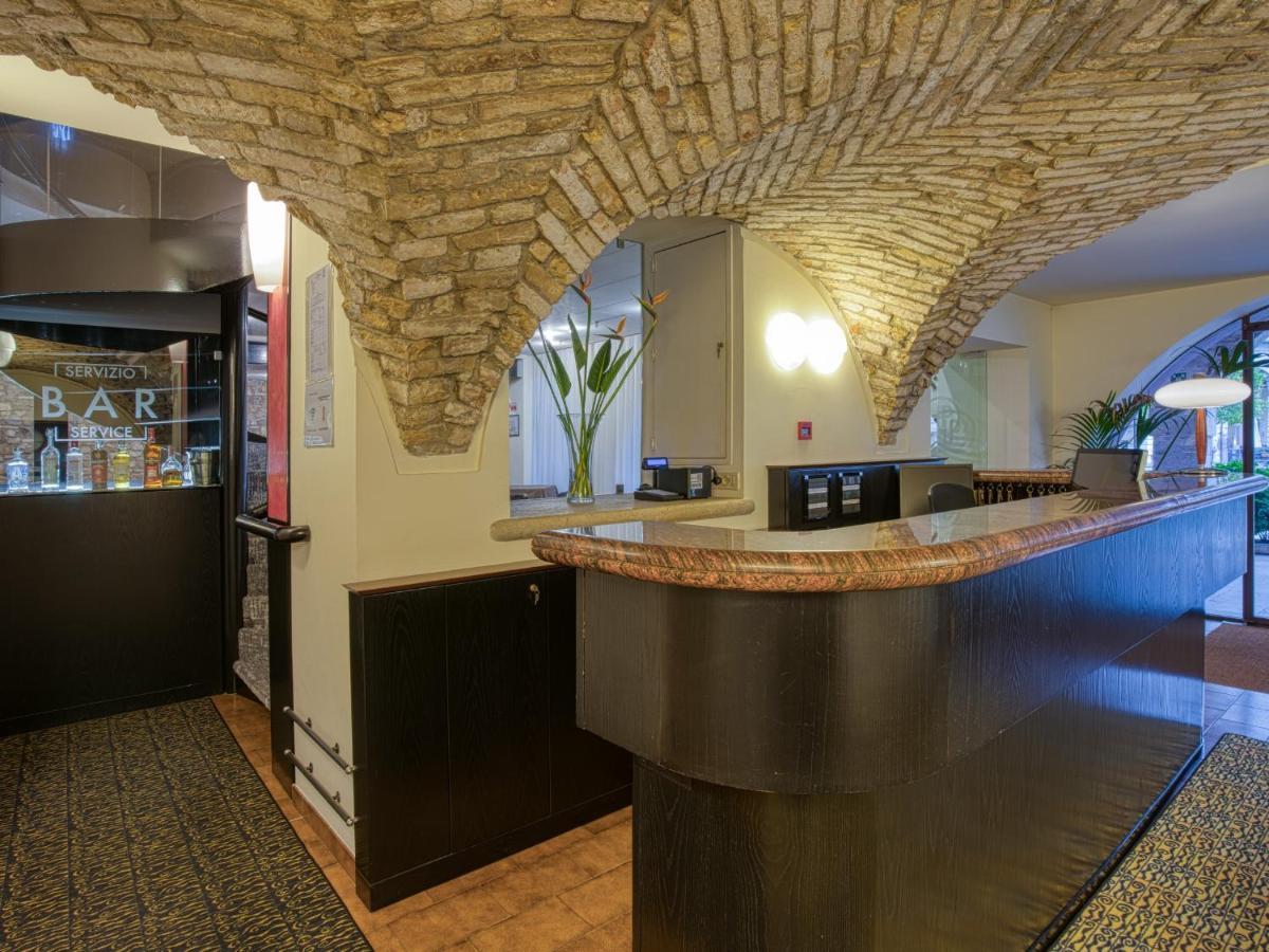 Hotel Piroscafo Desenzano del Garda Ngoại thất bức ảnh