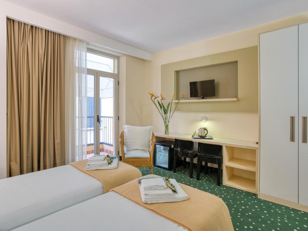 Hotel Piroscafo Desenzano del Garda Ngoại thất bức ảnh