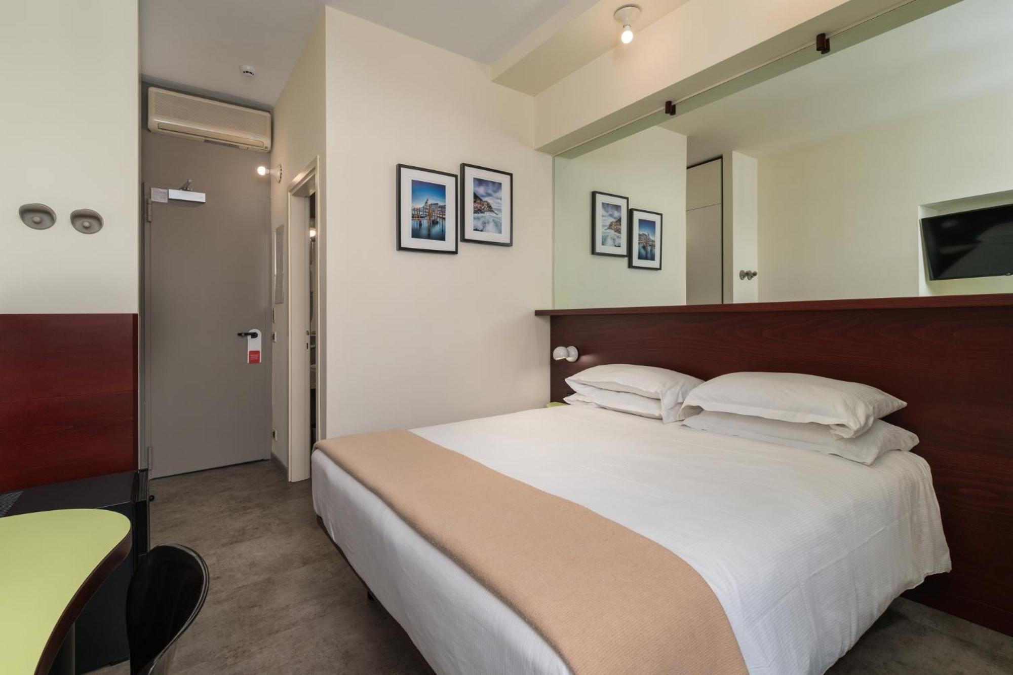 Hotel Piroscafo Desenzano del Garda Ngoại thất bức ảnh